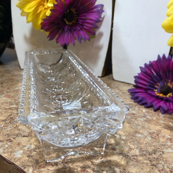 NIB Fifth Avenue Crystal LTD, "Portico" Footed 24% Lead Crystal 12" Cracker Tray - Picture 1 of 14